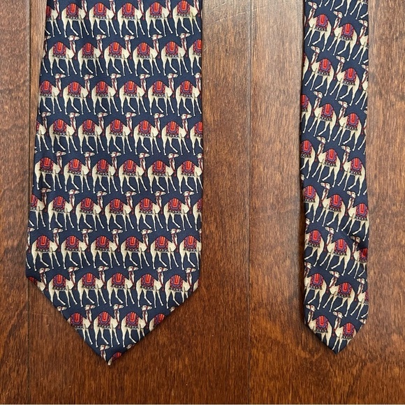 Awesome Camel Tie, 100% Silk and Made in Italy, Blue and Red, Beaufort Tie Rack - Picture 4 of 9